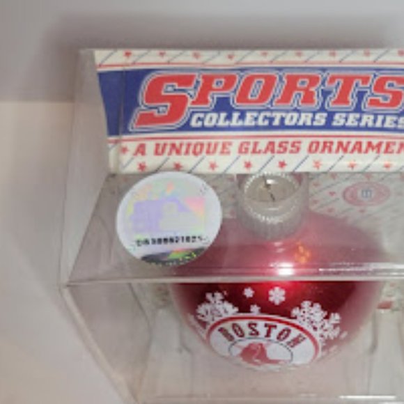 BOSTON RED SOX GLASS ORNAMENT NEW IN BOX OFFICIAL PRODUCT - Picture 4 of 4